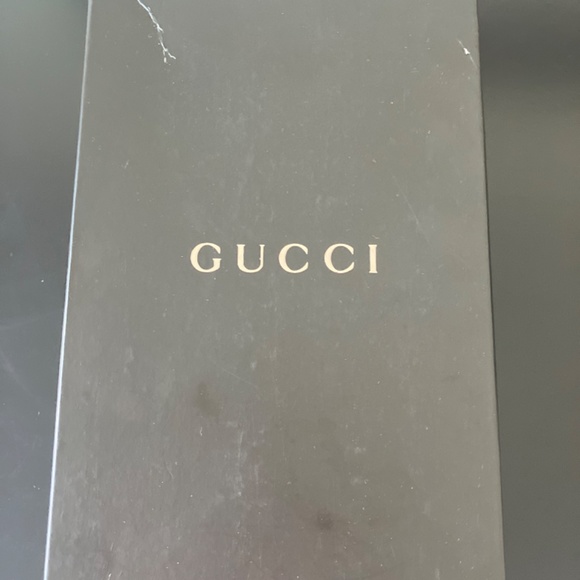 Gucci female strap heels - Picture 2 of 7